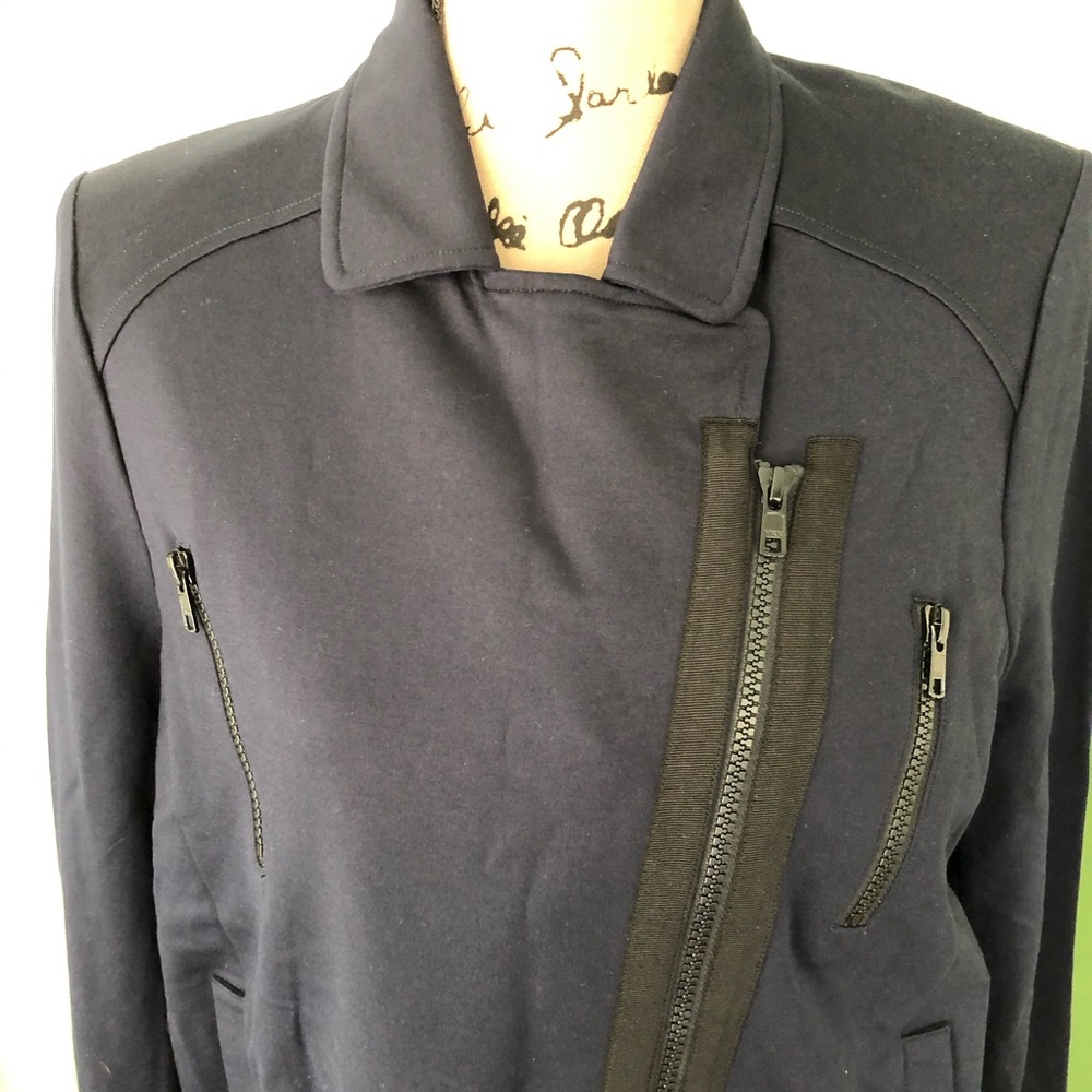 CABI zip navy jacket - Picture 2 of 8